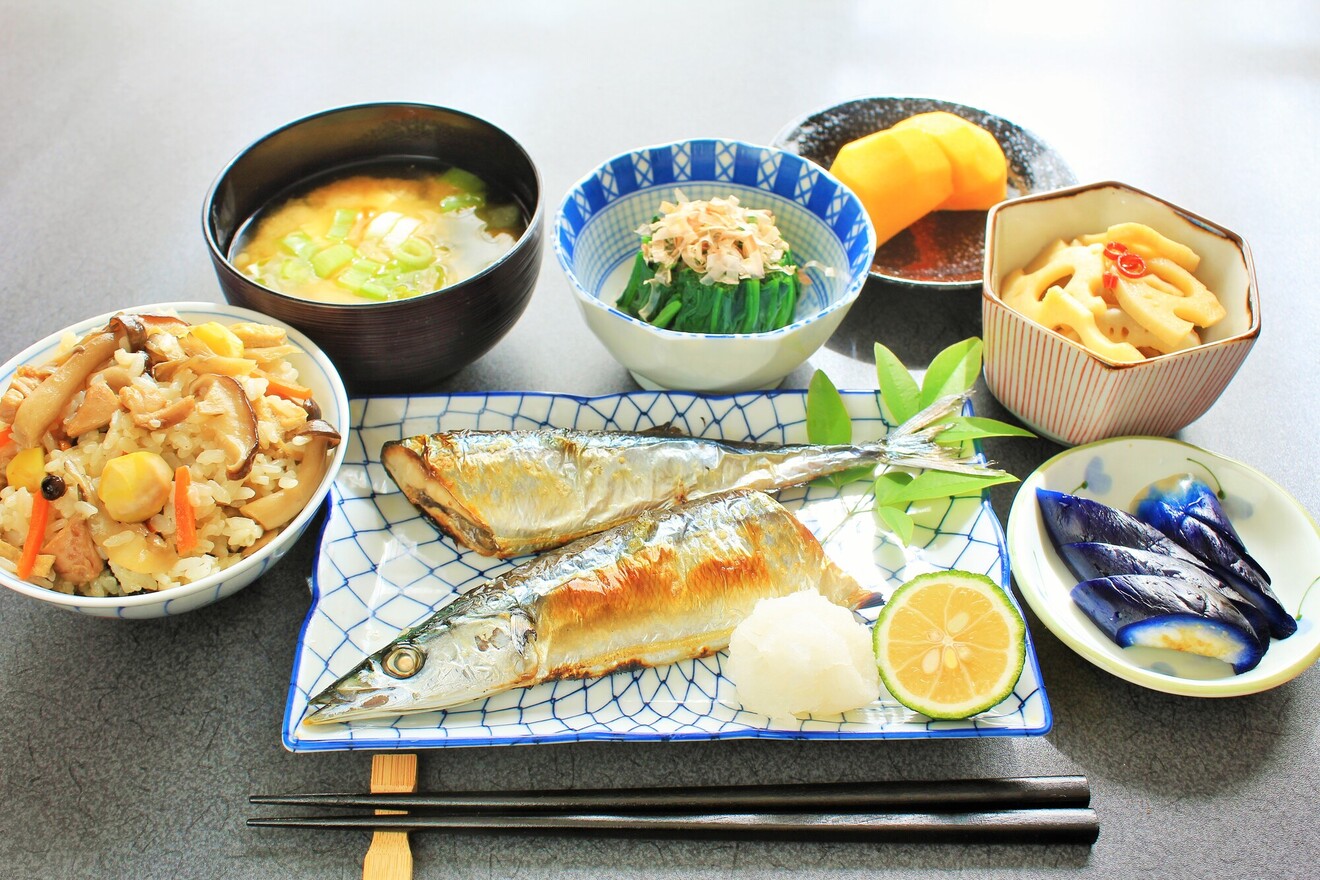 秋 の 食べ物