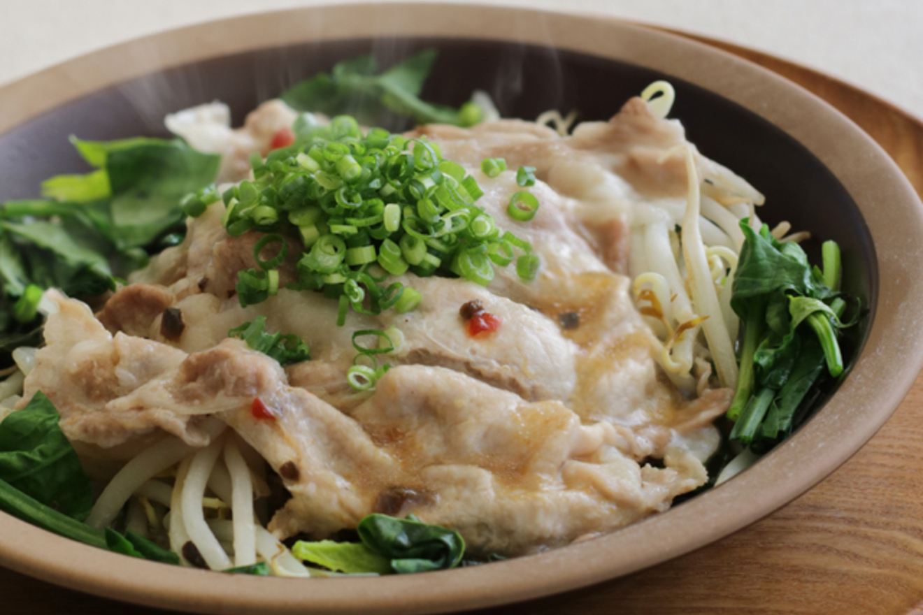 豚肉ともやしとほうれん草のレンジ蒸しの画像