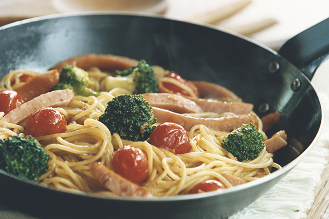 ソーセージとブロッコリーのごま醤油パスタの画像