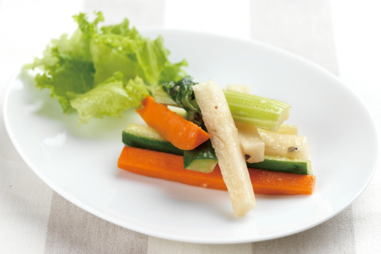 野菜のスティックピクルスの画像