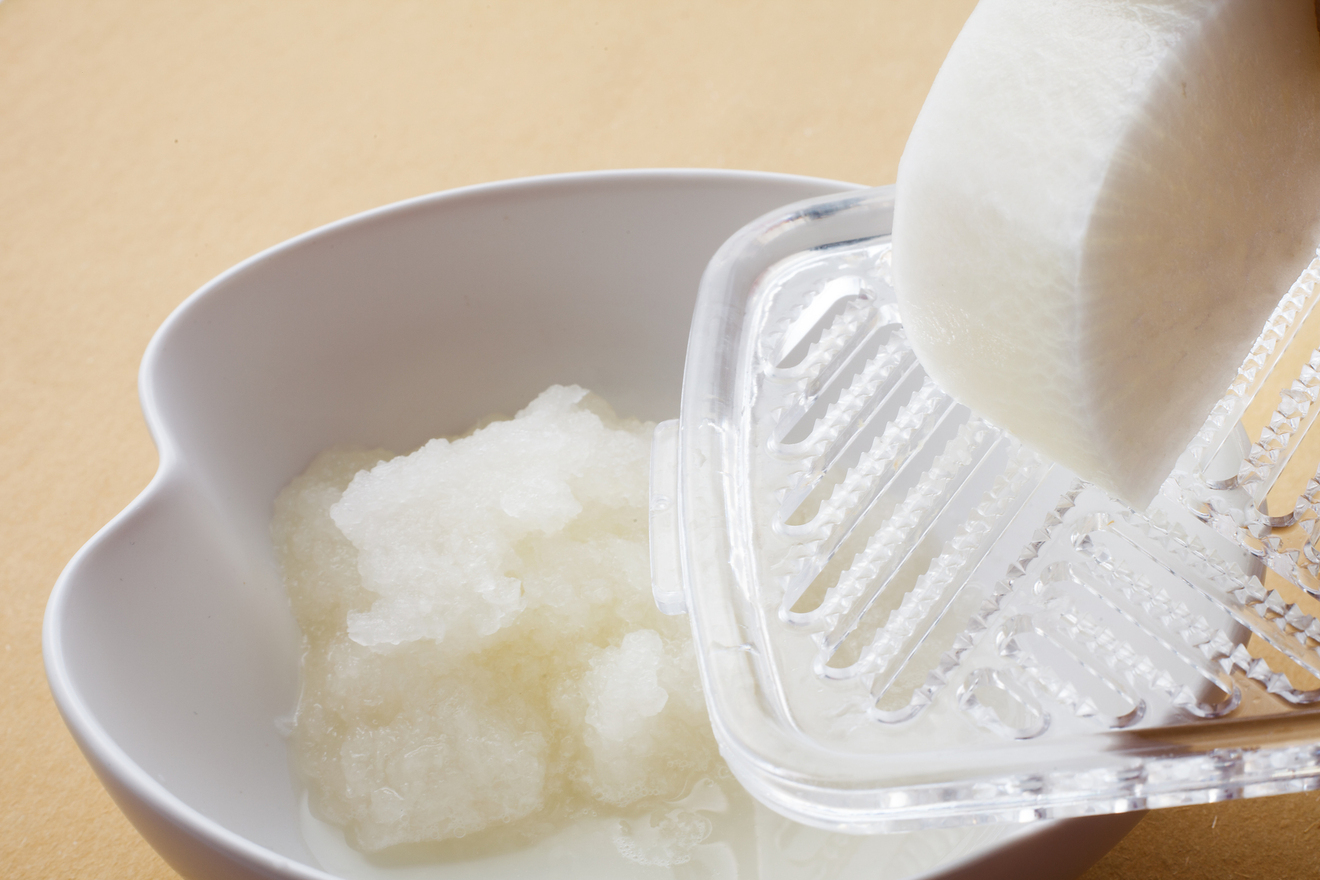 大根をおろしている画像