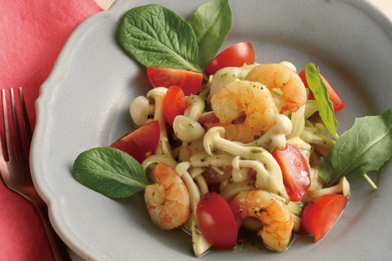 きのこと新たまねぎ、えびのバジルマリネの画像