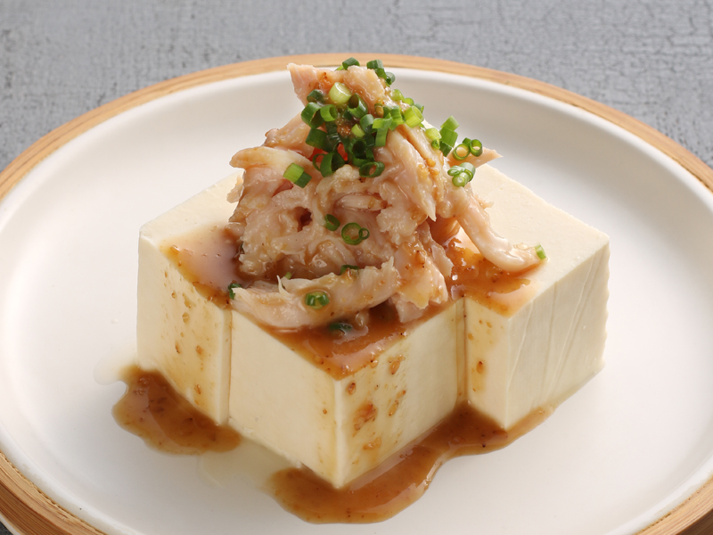 豆腐とサラダチキンのごまドレッシング