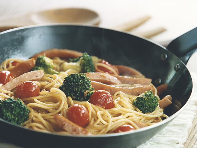 ソーセージとブロッコリーのごま醤油パスタ