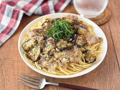 豚ばらなすのねぎ塩パスタ
